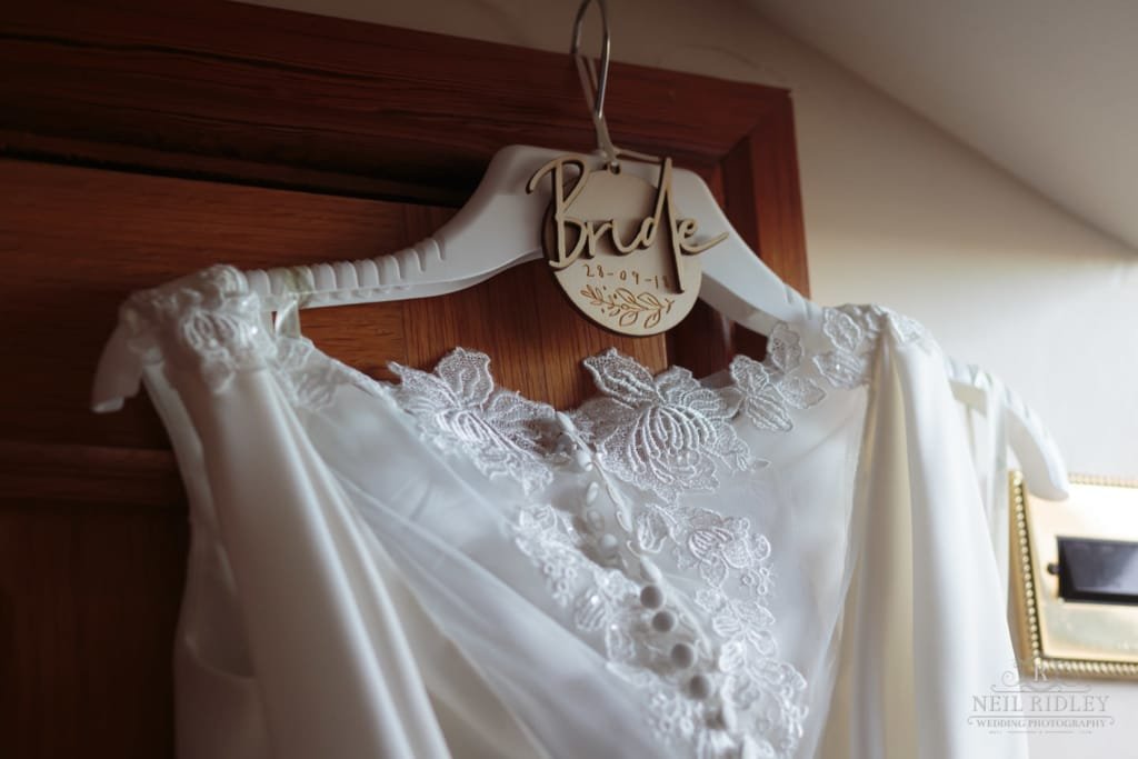 Beeston Manor Wedding Photographer - Wedding Dress