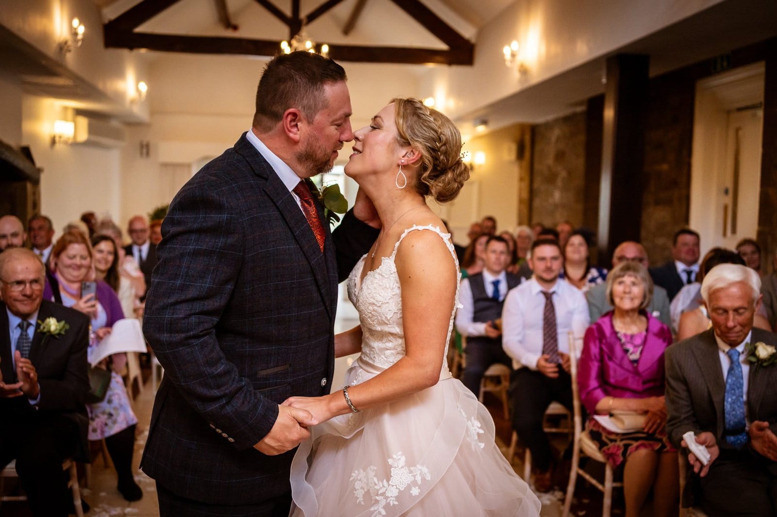 NR903014 stirk house wedding photographer couple kissing