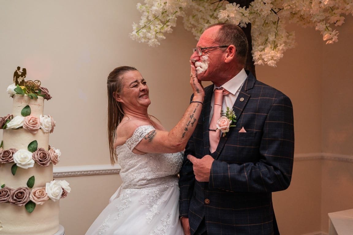 Blackpool Wedding Photographer Cake smear