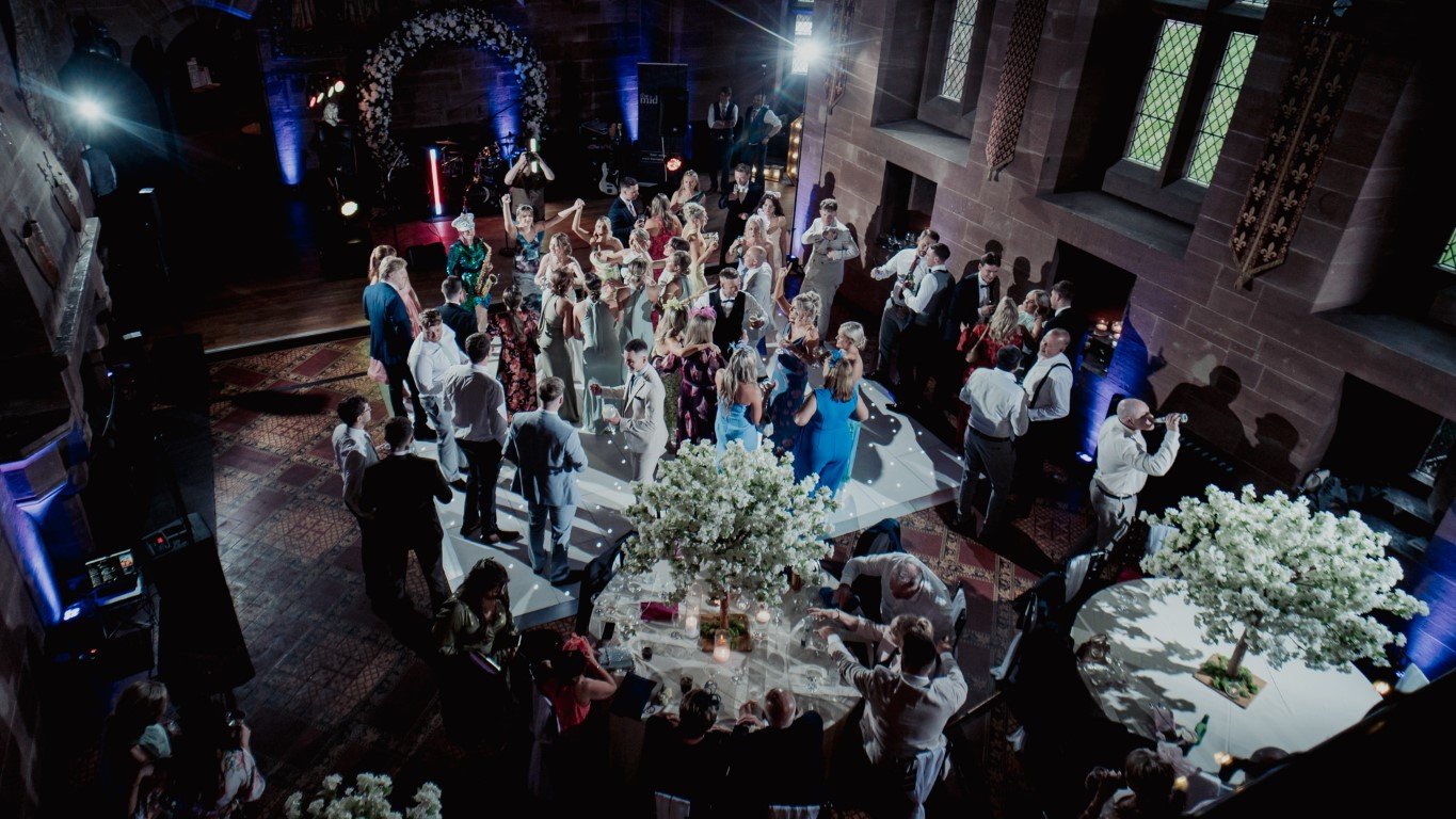 NRA04467 Peckforton Castle Wedding Dancefloor