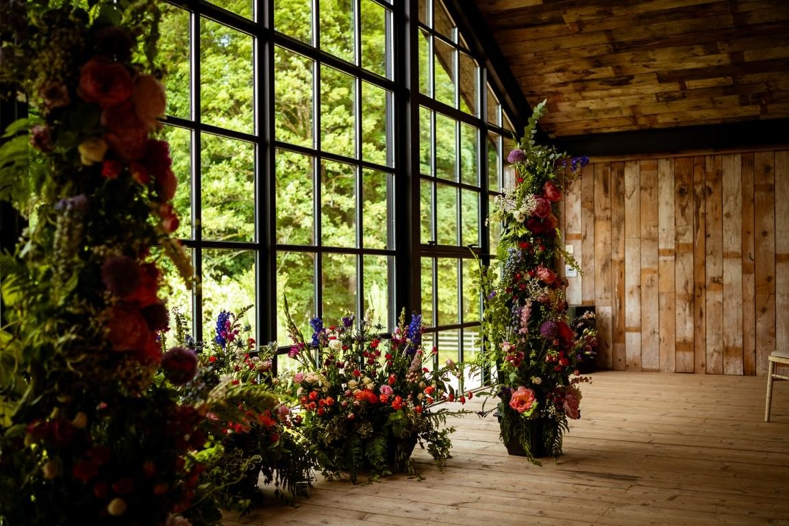 Hidden River Barn Photo and Video window flowers