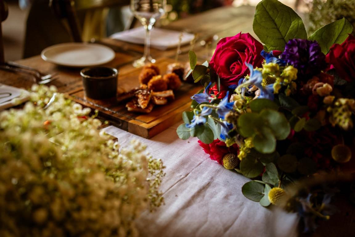 Hidden River Barn Photo and Video bouquet